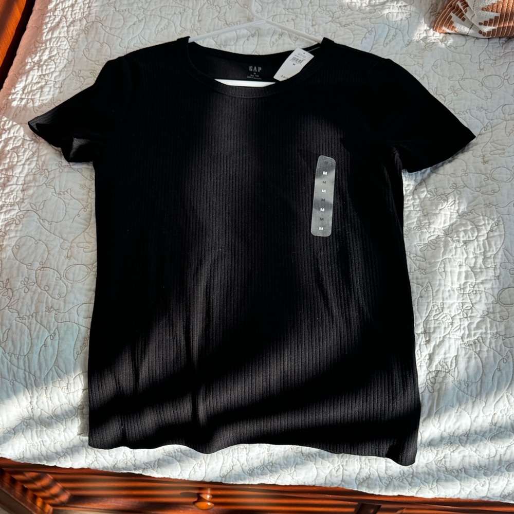 GAP Ribbed Black Tee
